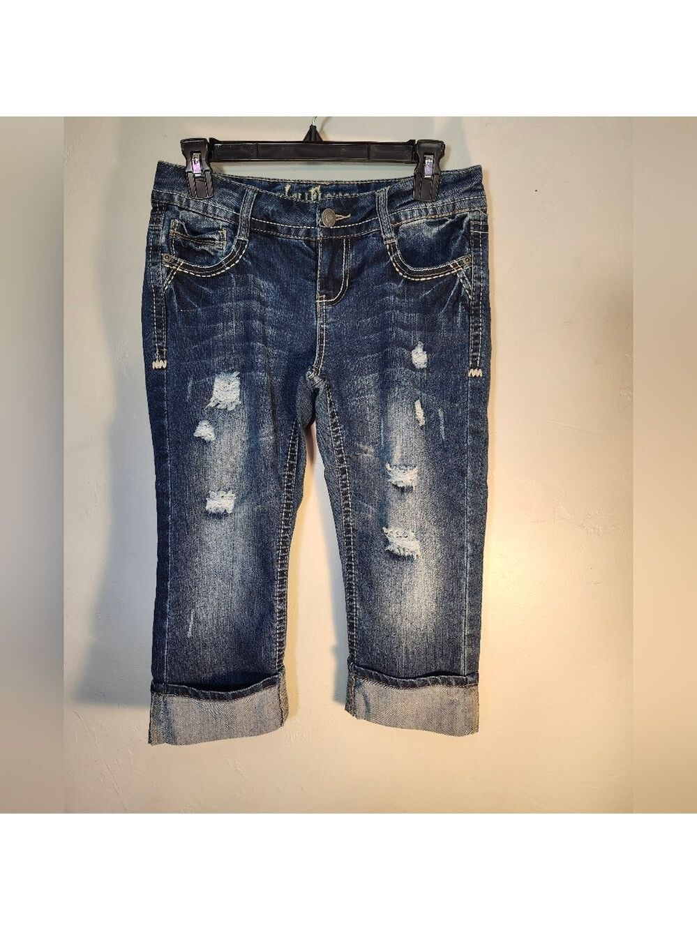 Wildflower Distressed Blue Capris Jeans Sz 7